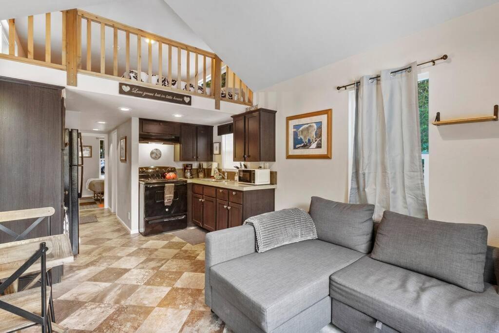 Cozy Tiny Home Steps Away From Mt. Rainier Ashford Εξωτερικό φωτογραφία